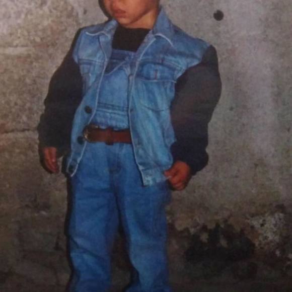 Meet your Posher, Carlo - Picture 1 of 1